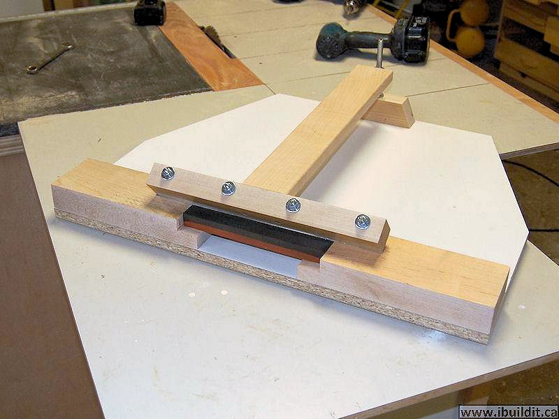 How To Make A Planer / Jointer Blade Sharpening Jig IBUILDIT.CA